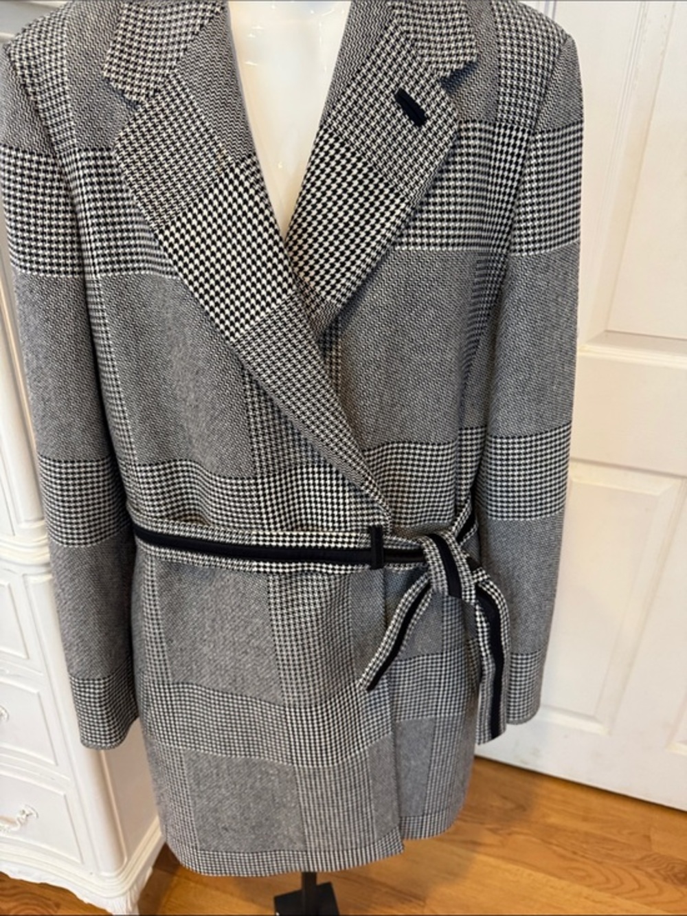 Womens double breastfed Black & White Glen Plaid Blazer with Belt